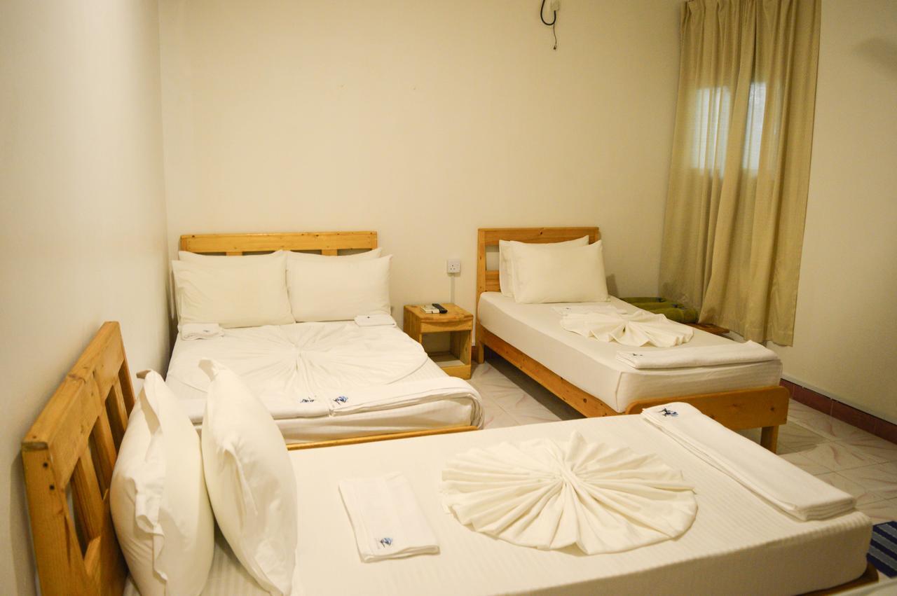 Zeestar Inn Maafushi Exterior photo