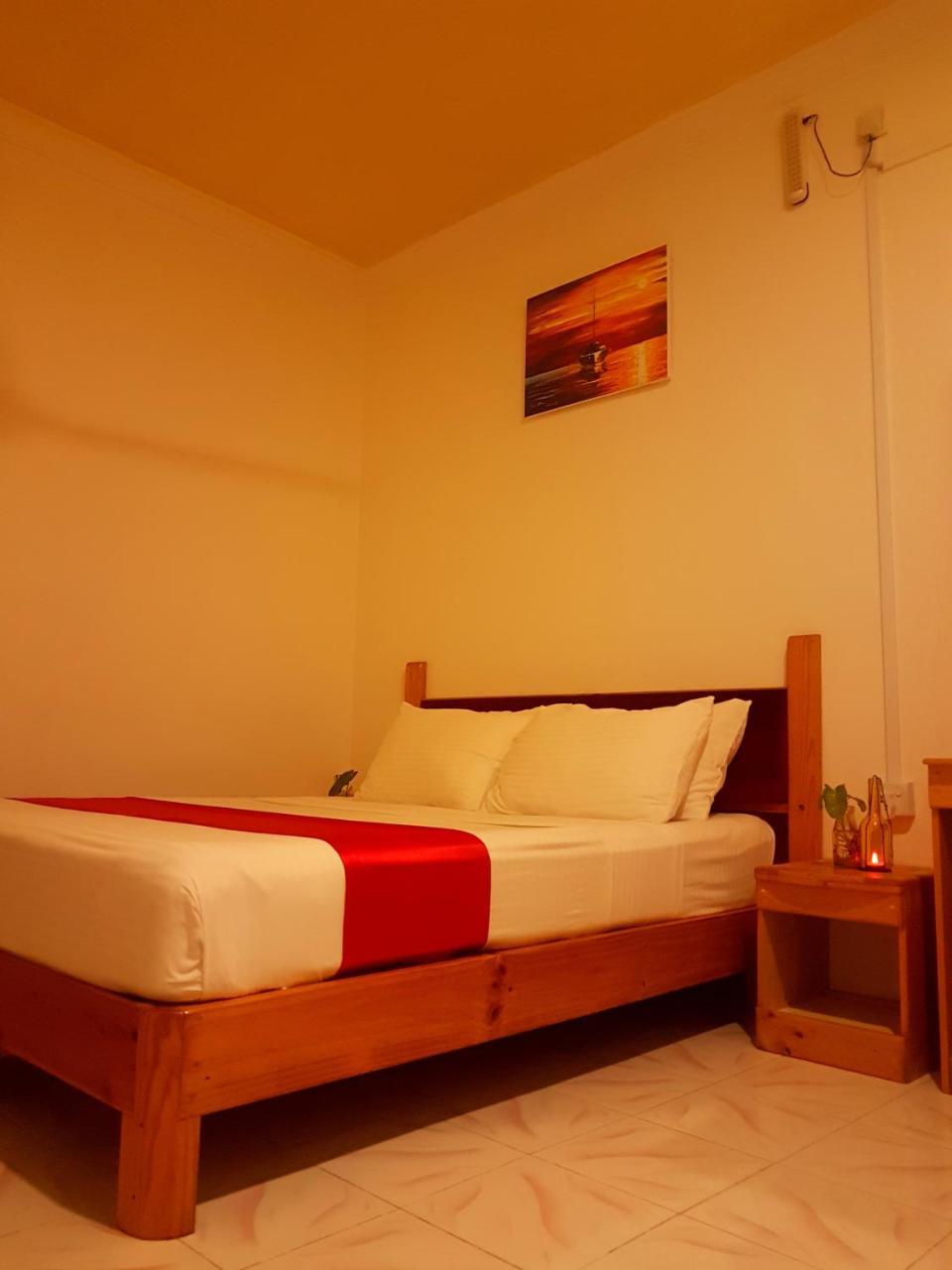 Zeestar Inn Maafushi Exterior photo